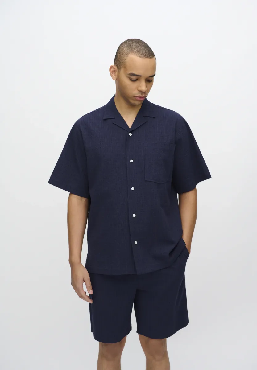 HAYDEN SS RLX - Hemd - sky captain