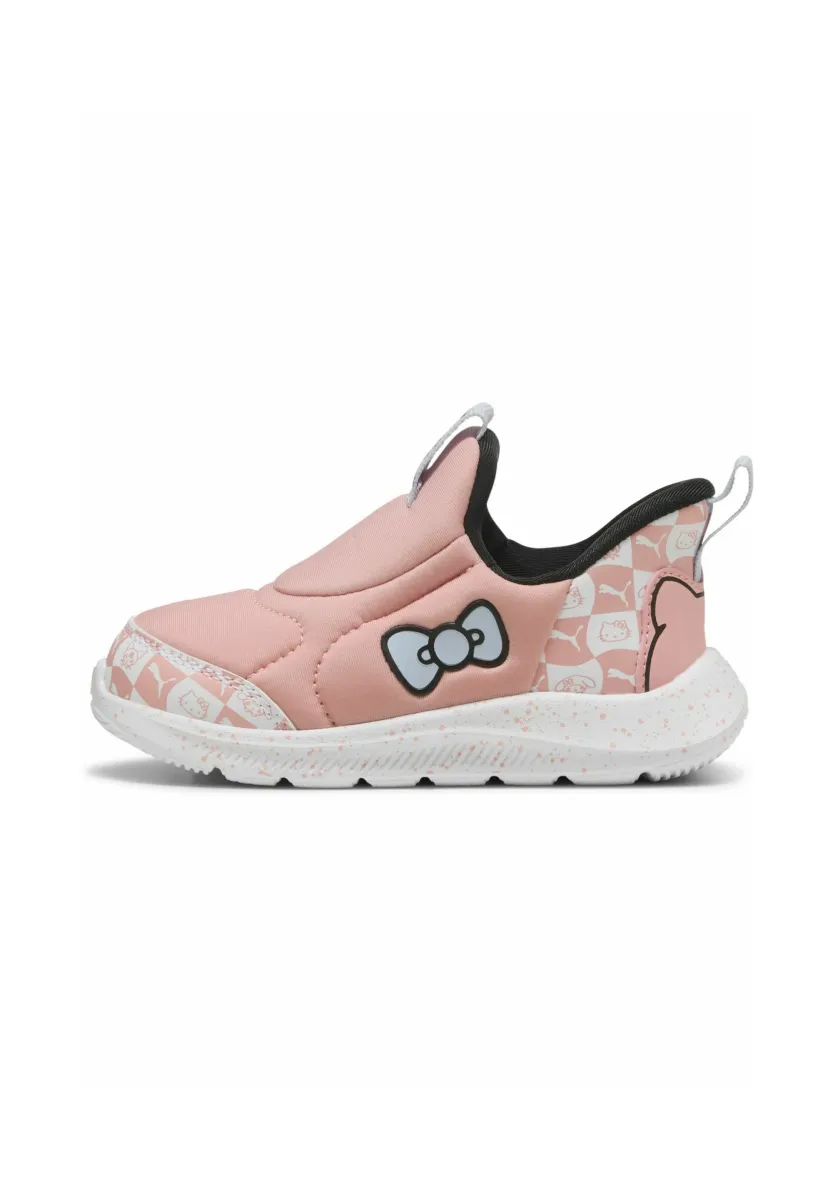 HELLO KITTY AND FRIENDS FUN RACER 2 SLIPTECH SNEAKERS - Slipper - pink fruit cool weather black