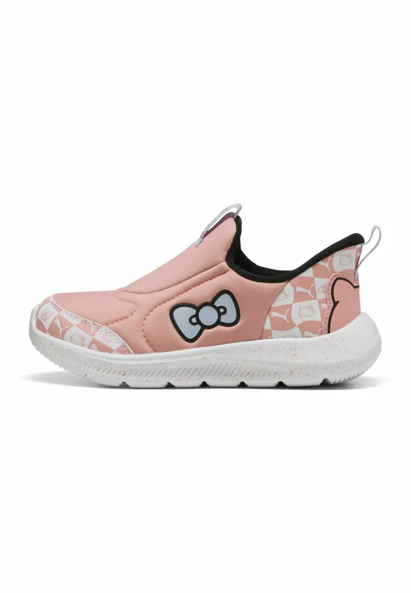 HELLO KITTY AND FRIENDS FUN RACER - Sneaker low - pink fruit cool weather black
