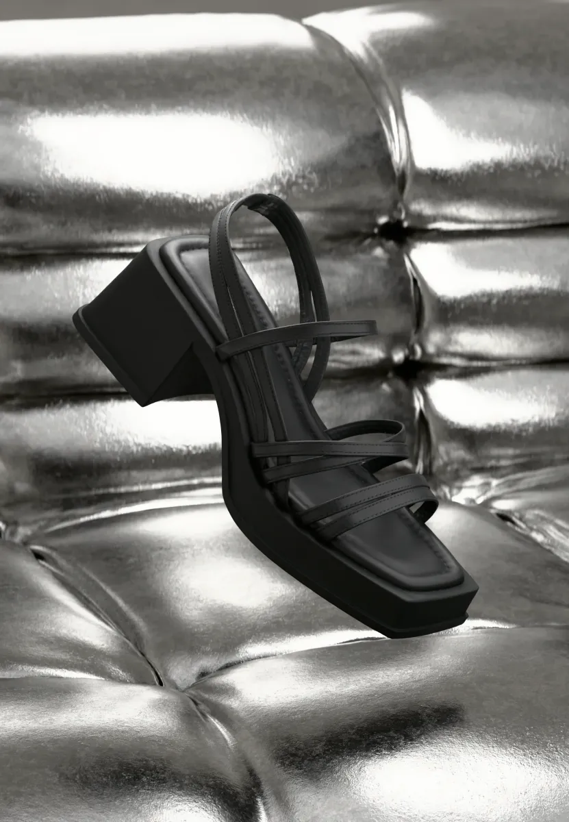 HENNIE - Plateausandalette - black