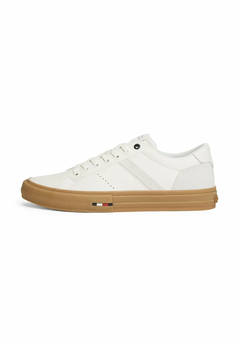 HI VULC STREET - Sneaker low - ecru