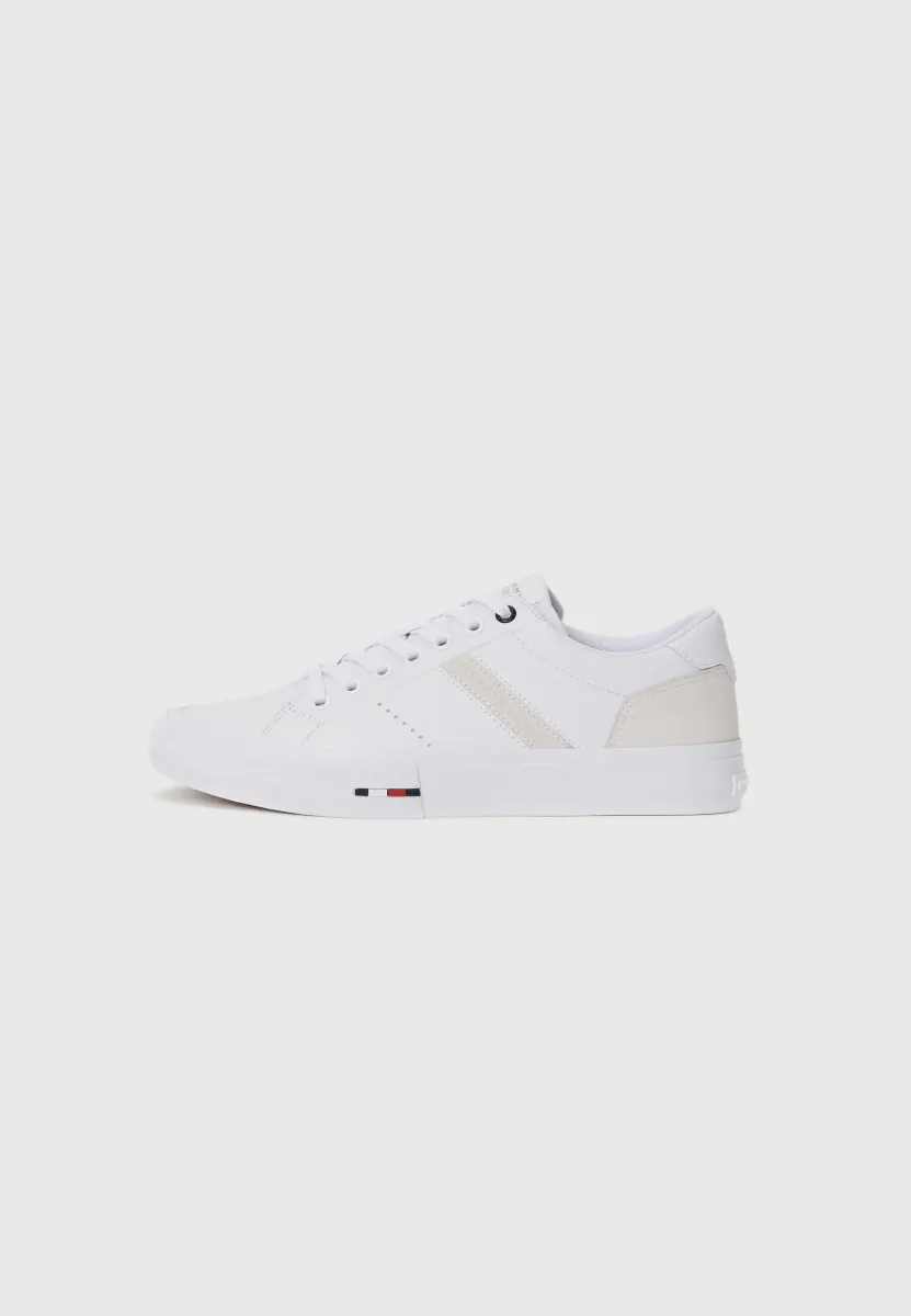 HI VULC STREET - Sneaker low - white