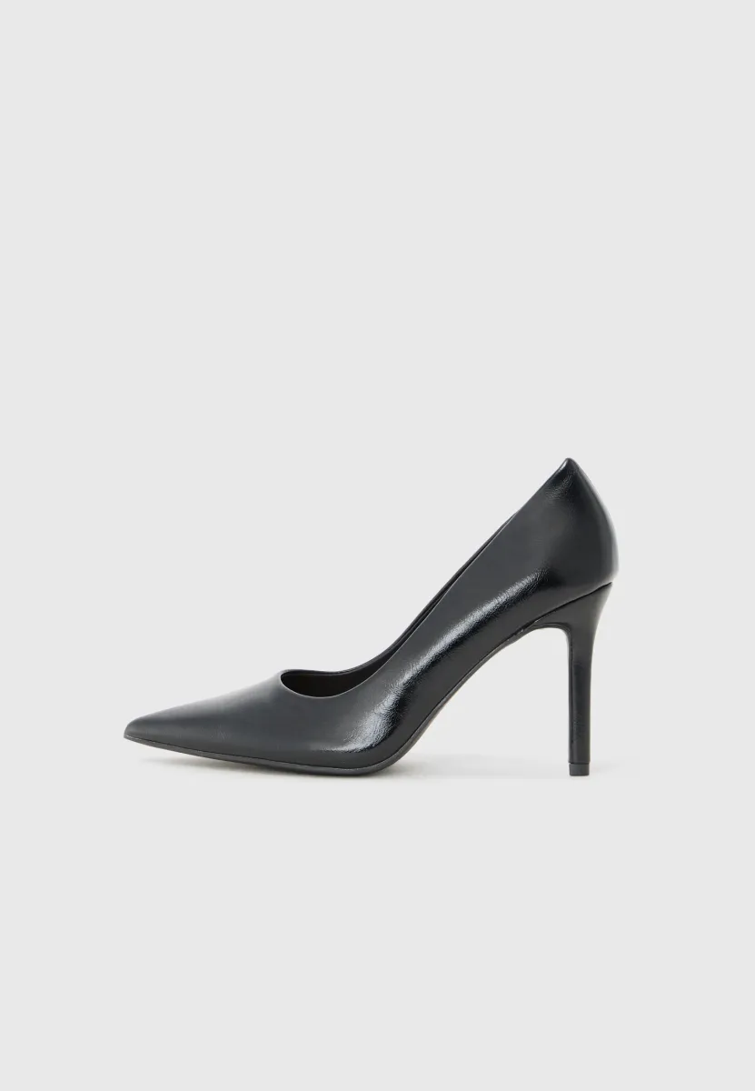 High Heel Pumps - black