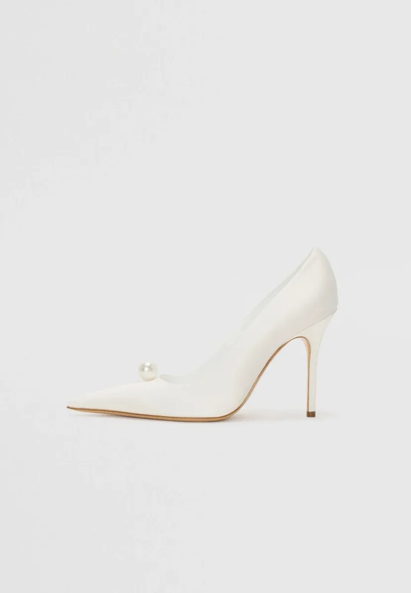 High Heel Pumps - white