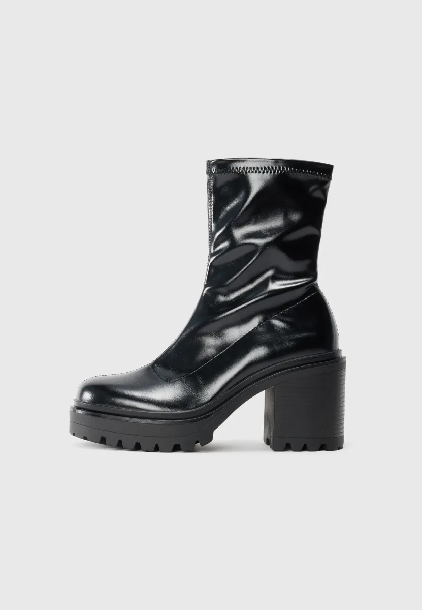 High Heel Stiefelette - black