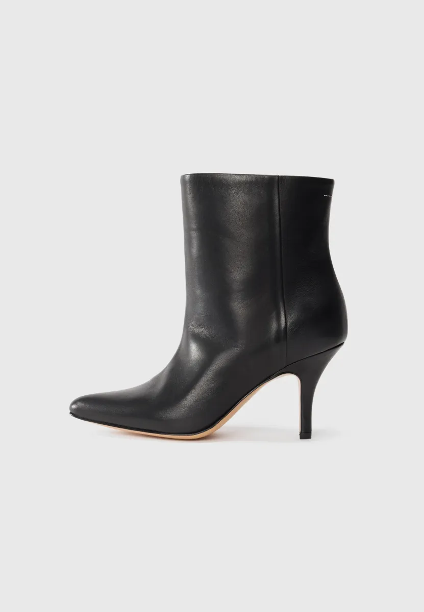 High Heel Stiefelette - black