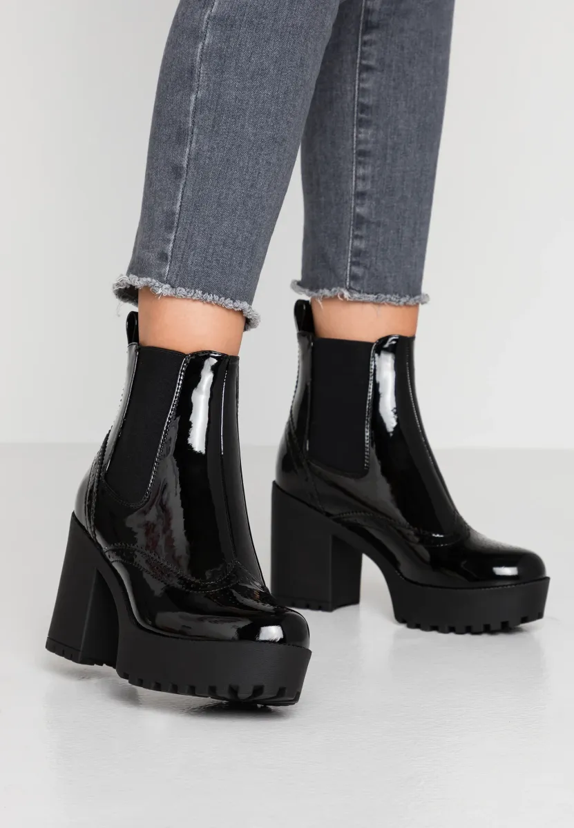 High Heel Stiefelette - black