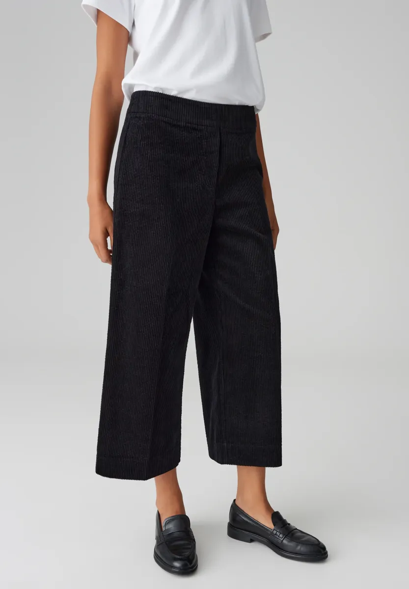 HIGH RISE CROPPED WIDE FIT CORD - Stoffhose - black