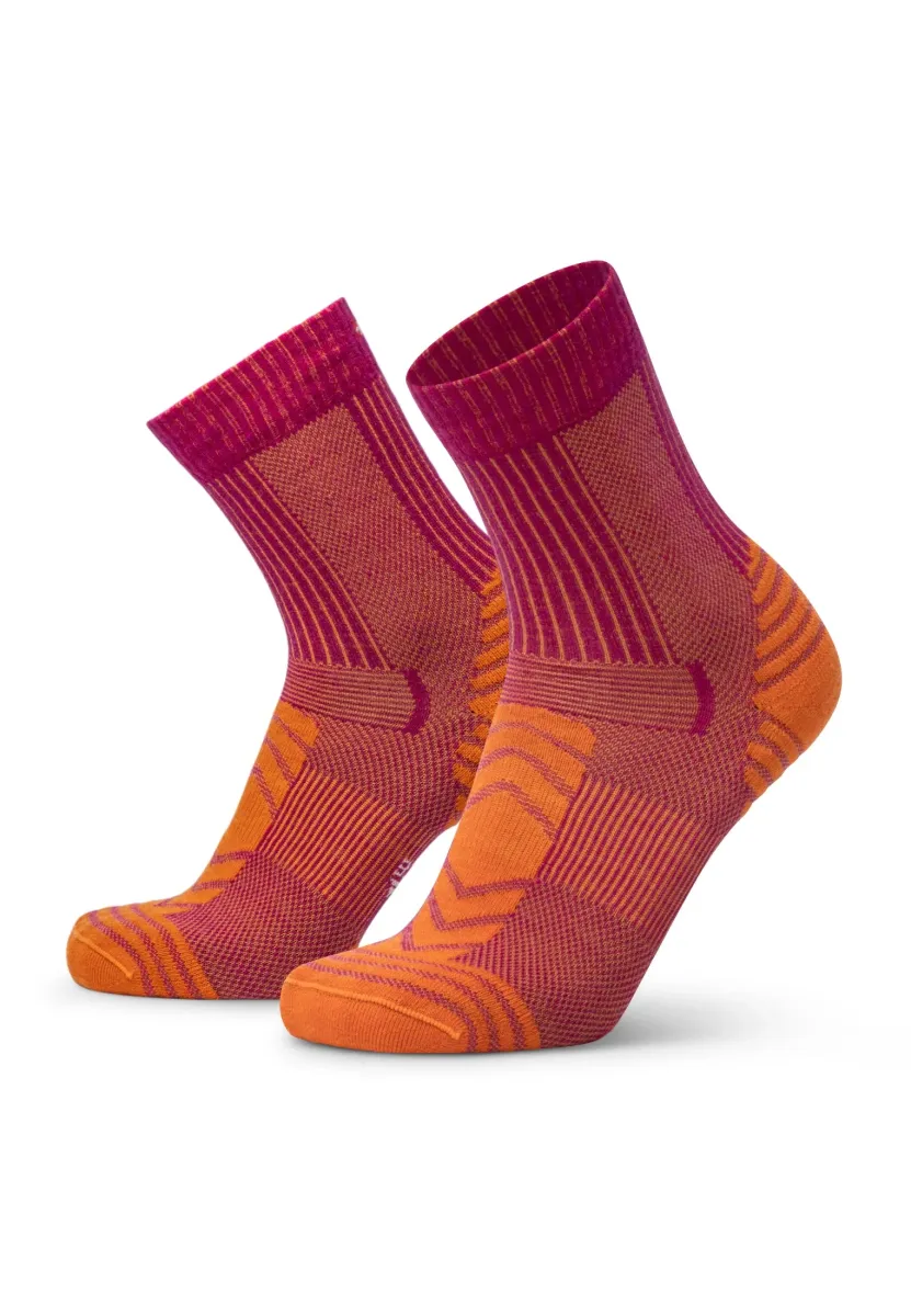 HIKING LIGHT - Sportsocken - fuchsia orange