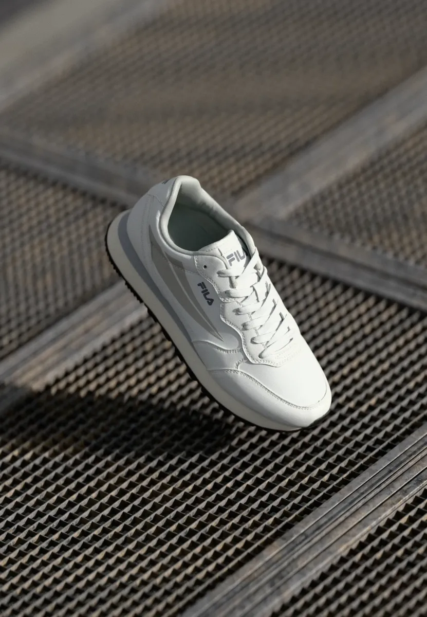 HYPERT - Sneaker low - white/nimbus cloud