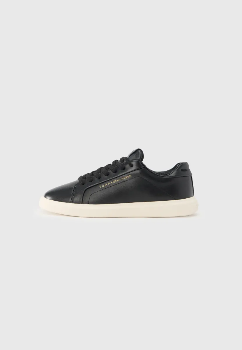 ICON COURT - Sneaker low - black