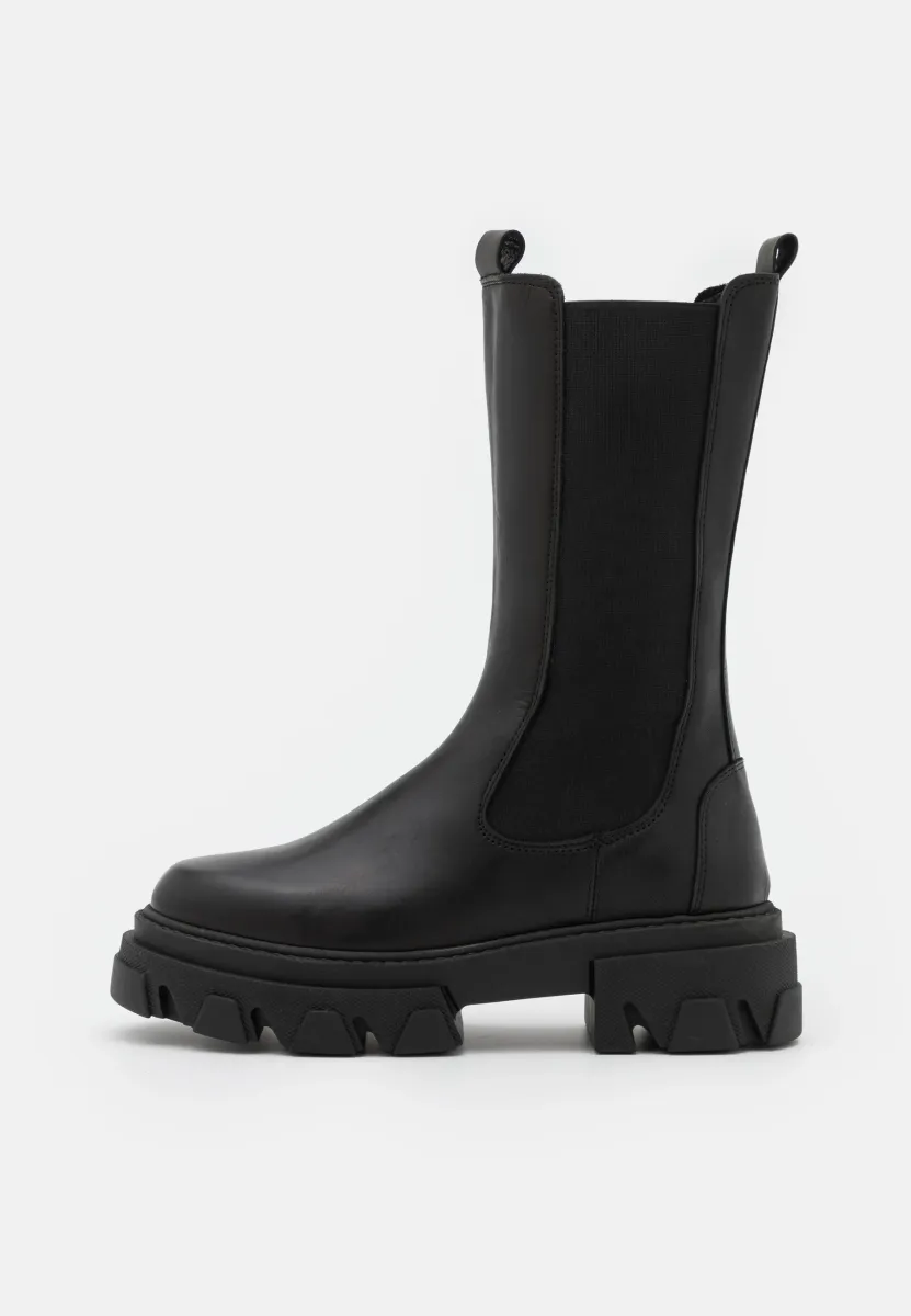 INA - Plateaustiefel - black