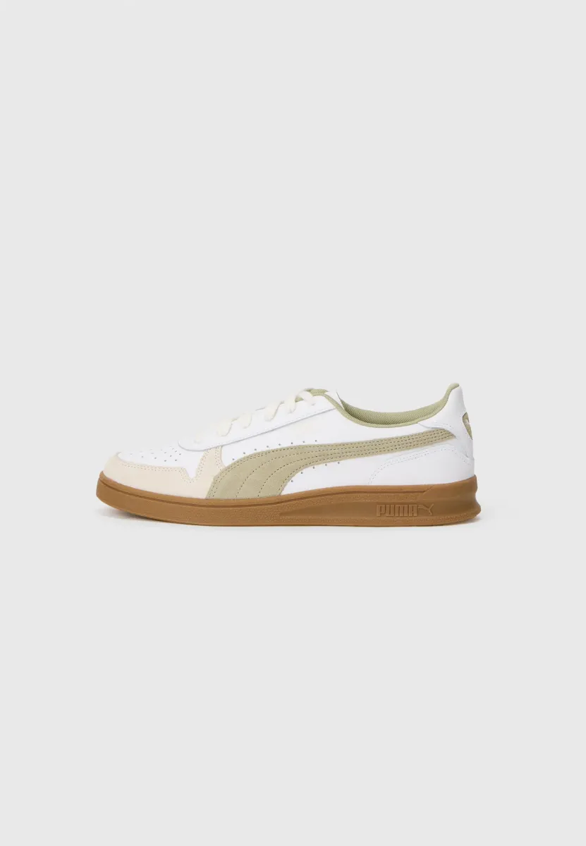 INDOOR UNISEX - Sneaker low - white/lux army