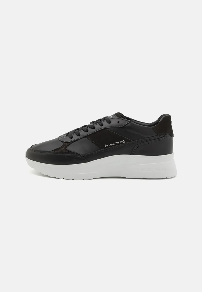 JET RUNNER - Sneaker low - black