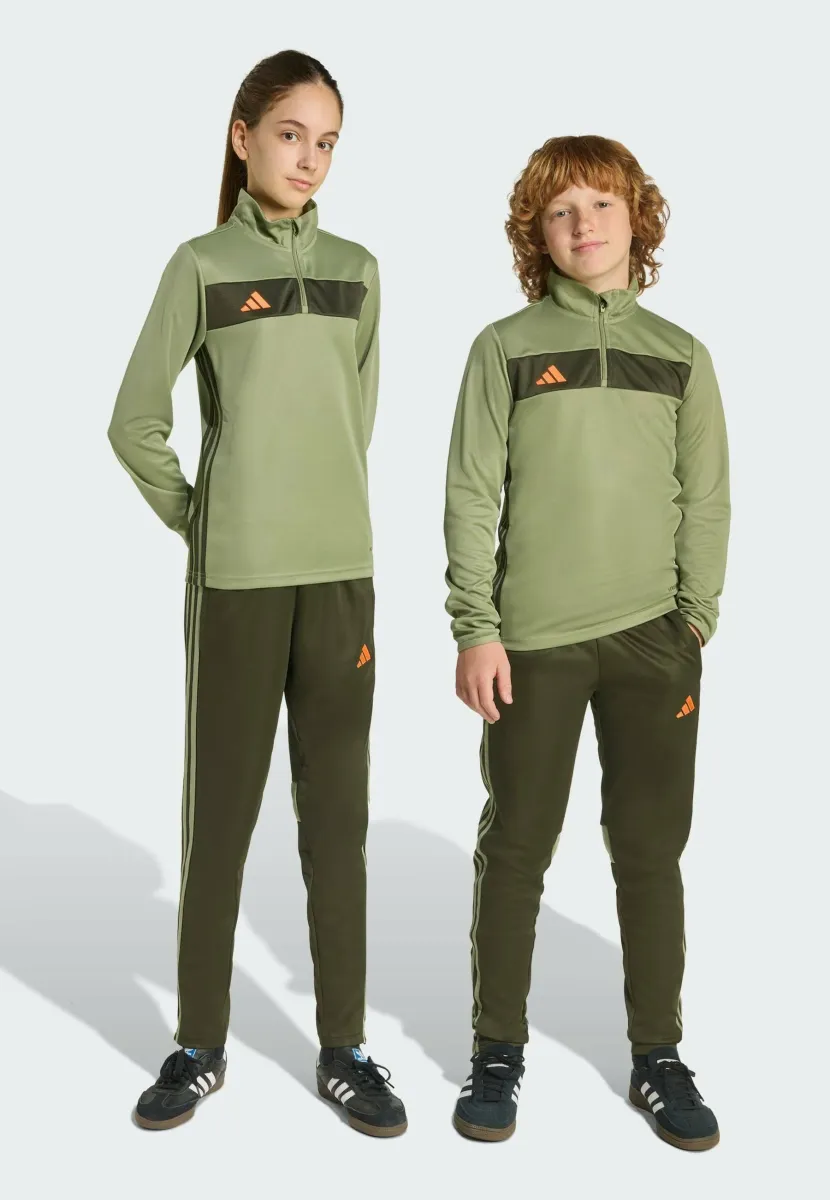 Jogginghose - night cargo   tent green   impact orange