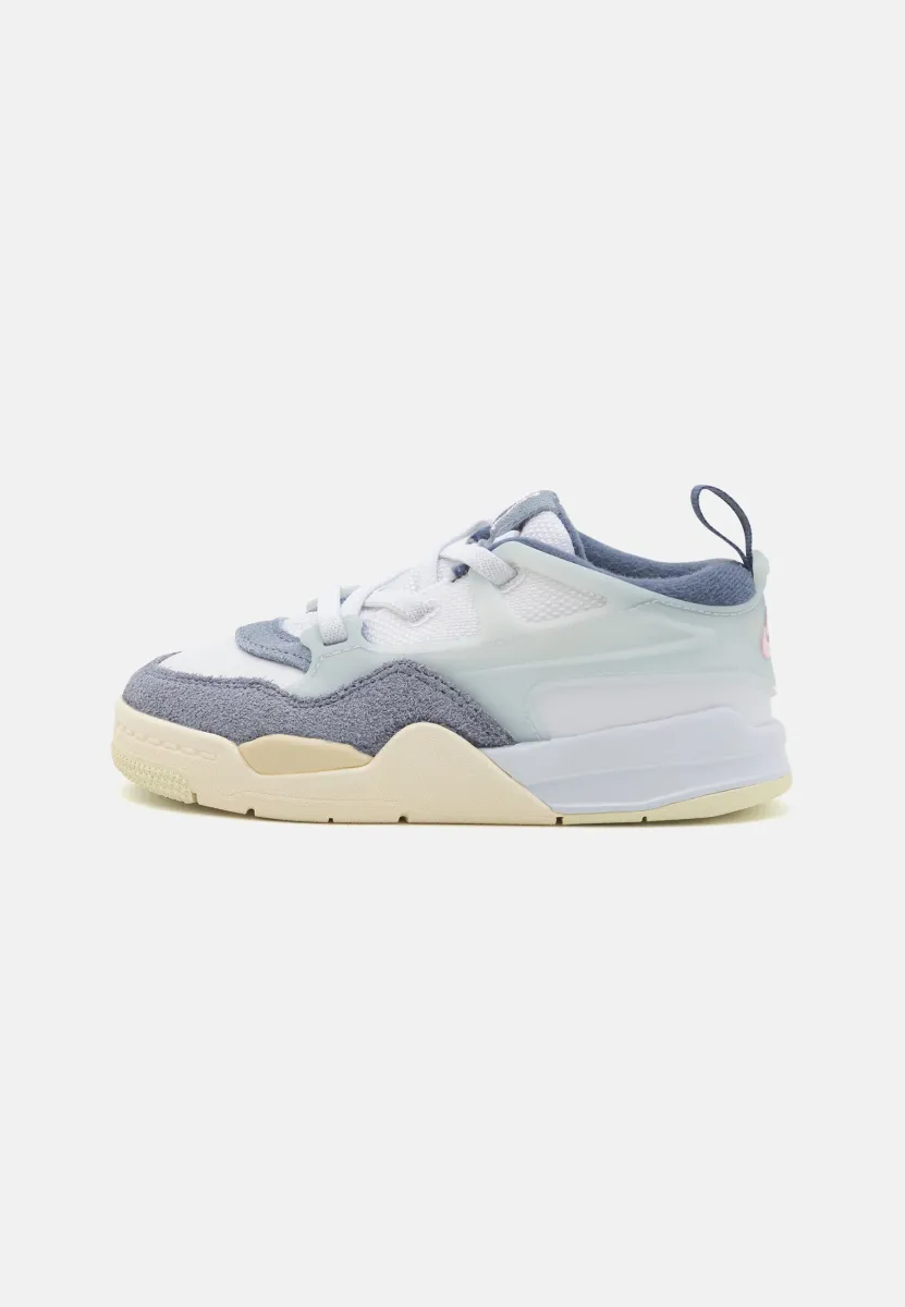 JORDAN 4 RM - Sneaker low - white/prism pink/diffused blue/ashen slate/football grey/coconut milk
