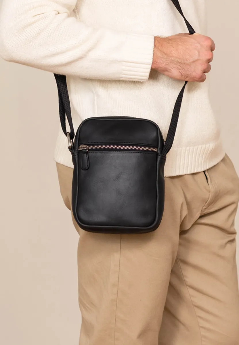KARL - Umhängetasche - black