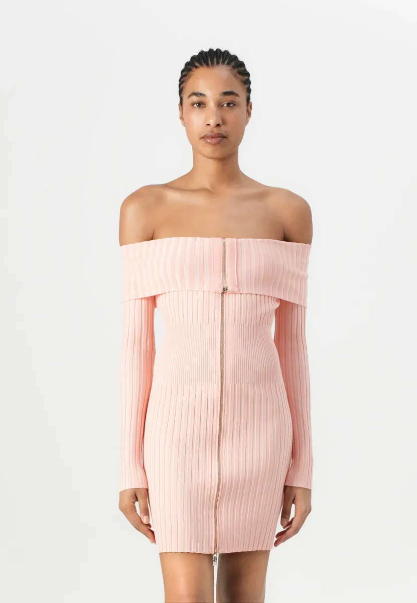 KATHRYN ZIPPED - Strickkleid - peach creme