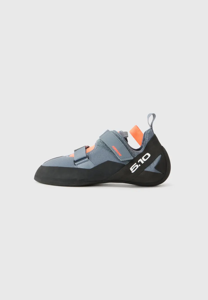 KIRIGAMI - Kletterschuh - onix/core black/solar red
