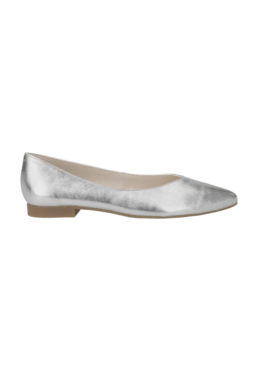 Klassischer Ballerina - weiß