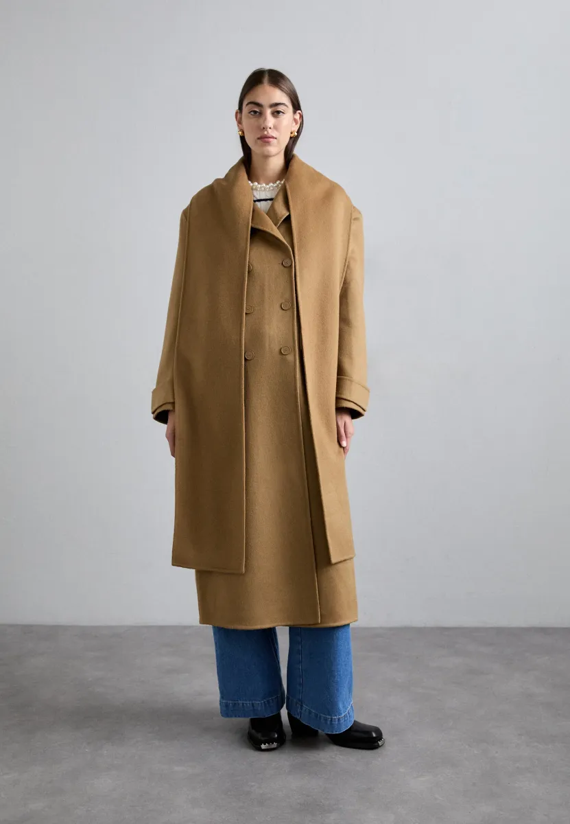 Klassischer Mantel - camel