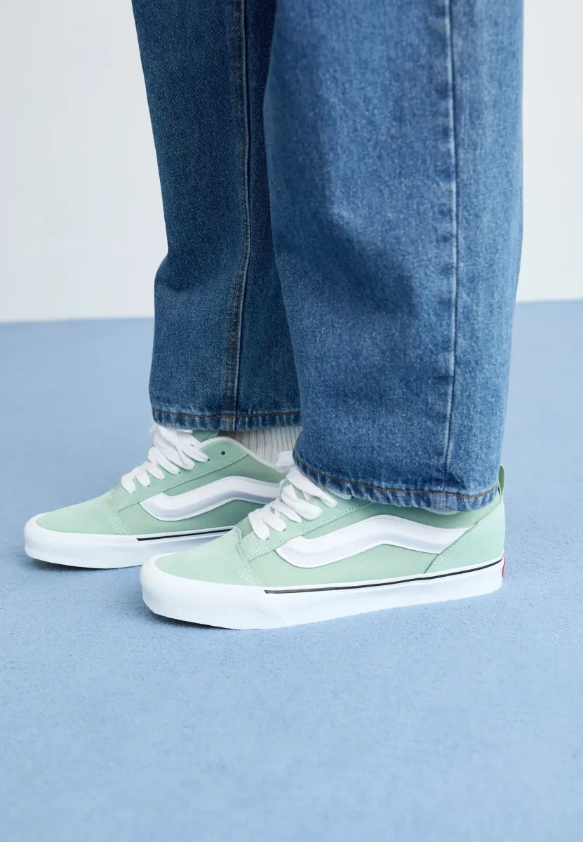 KNU SKOOL UNISEX - Skateschuh - gray olive