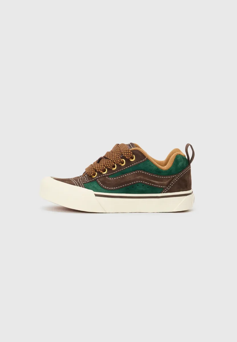 KNU SKOOL UNISEX - Sneaker low - brown/green