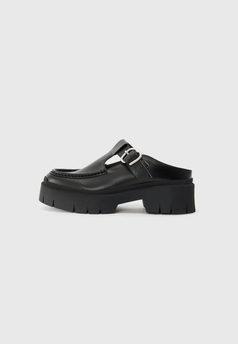KRIS - Pantolette hoch - black