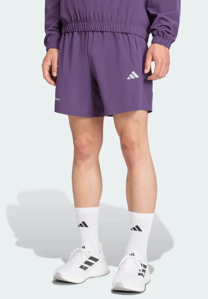 Kurze Sporthose - aurora plum
