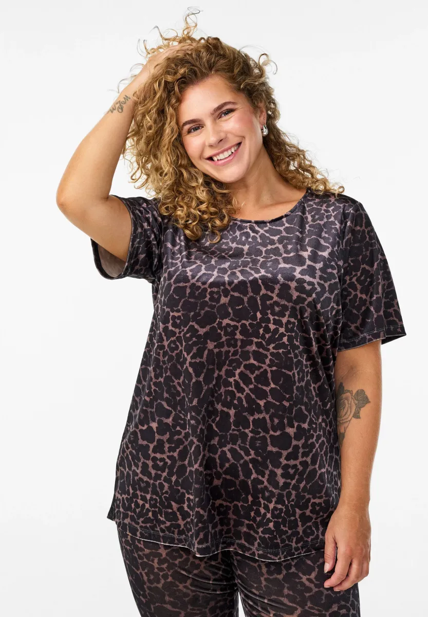 KURZÄRMELIGES - Bluse - brown leo aop