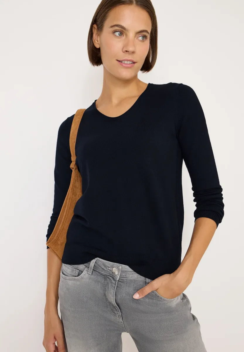 KUSCHELIGER - Strickpullover - blau