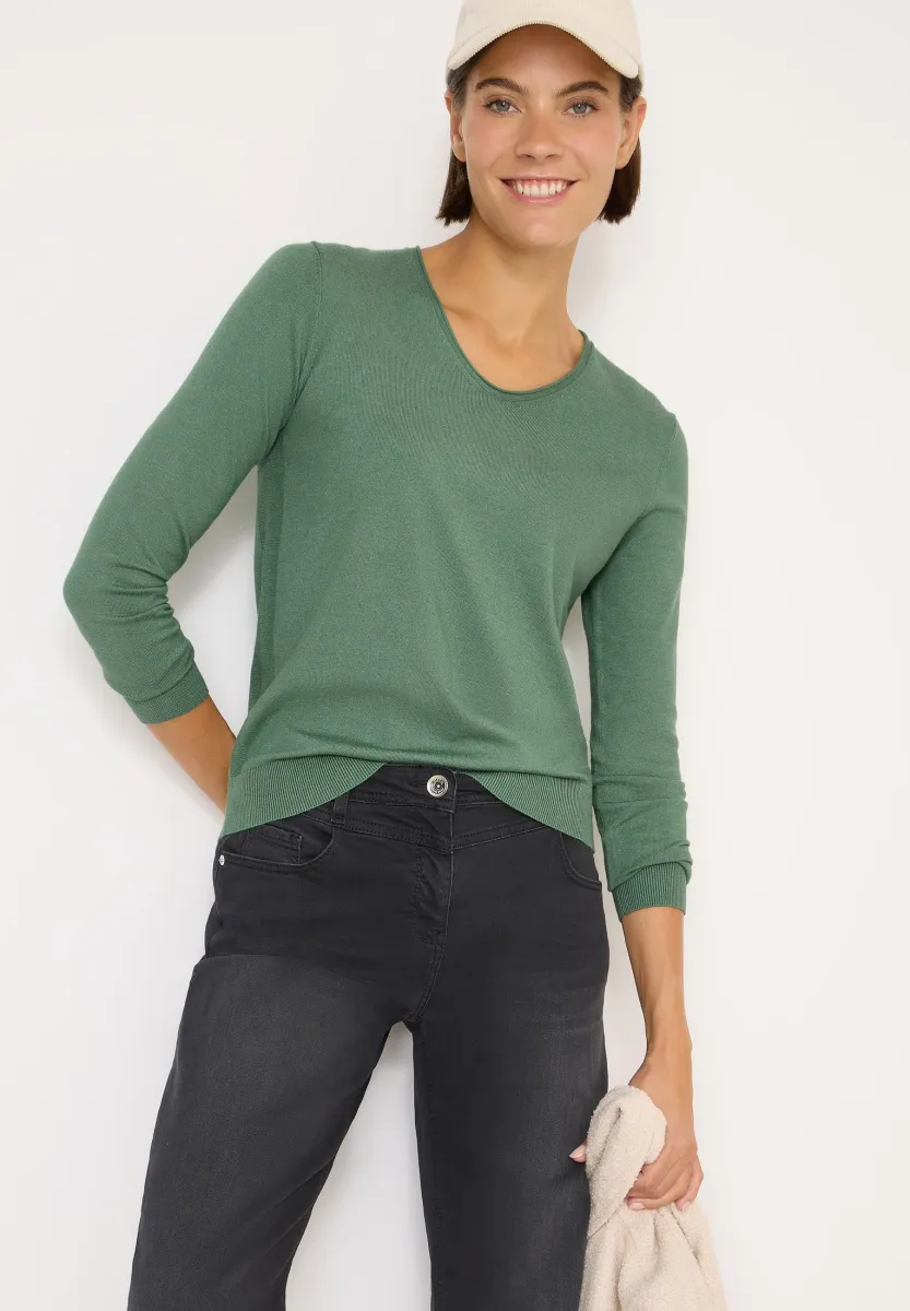 KUSCHELIGER - Strickpullover - grün
