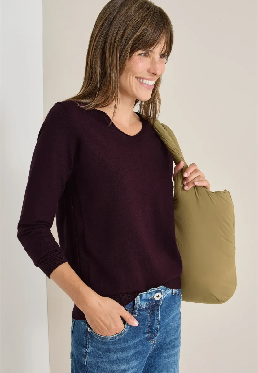 KUSCHELIGER - Strickpullover - rot