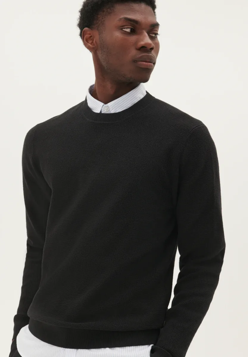 LAGOON - Strickpullover - black