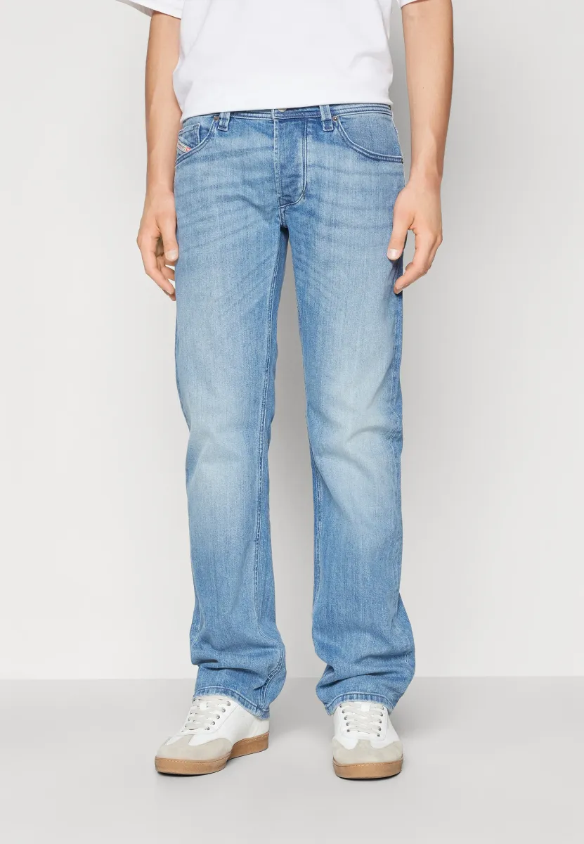 LARKEE - Jeans Straight Leg - 01