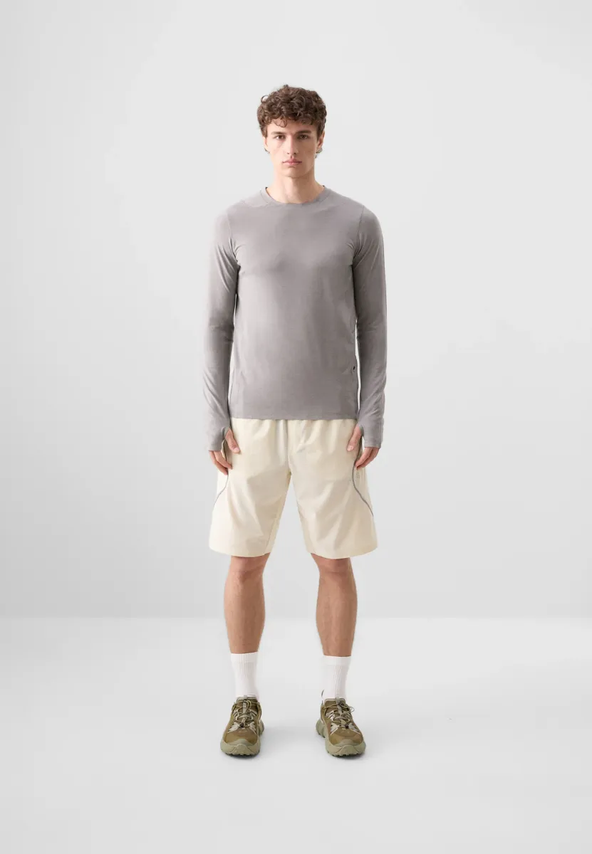LATITUDE FLIGHT TEE - Langarmshirt - cement