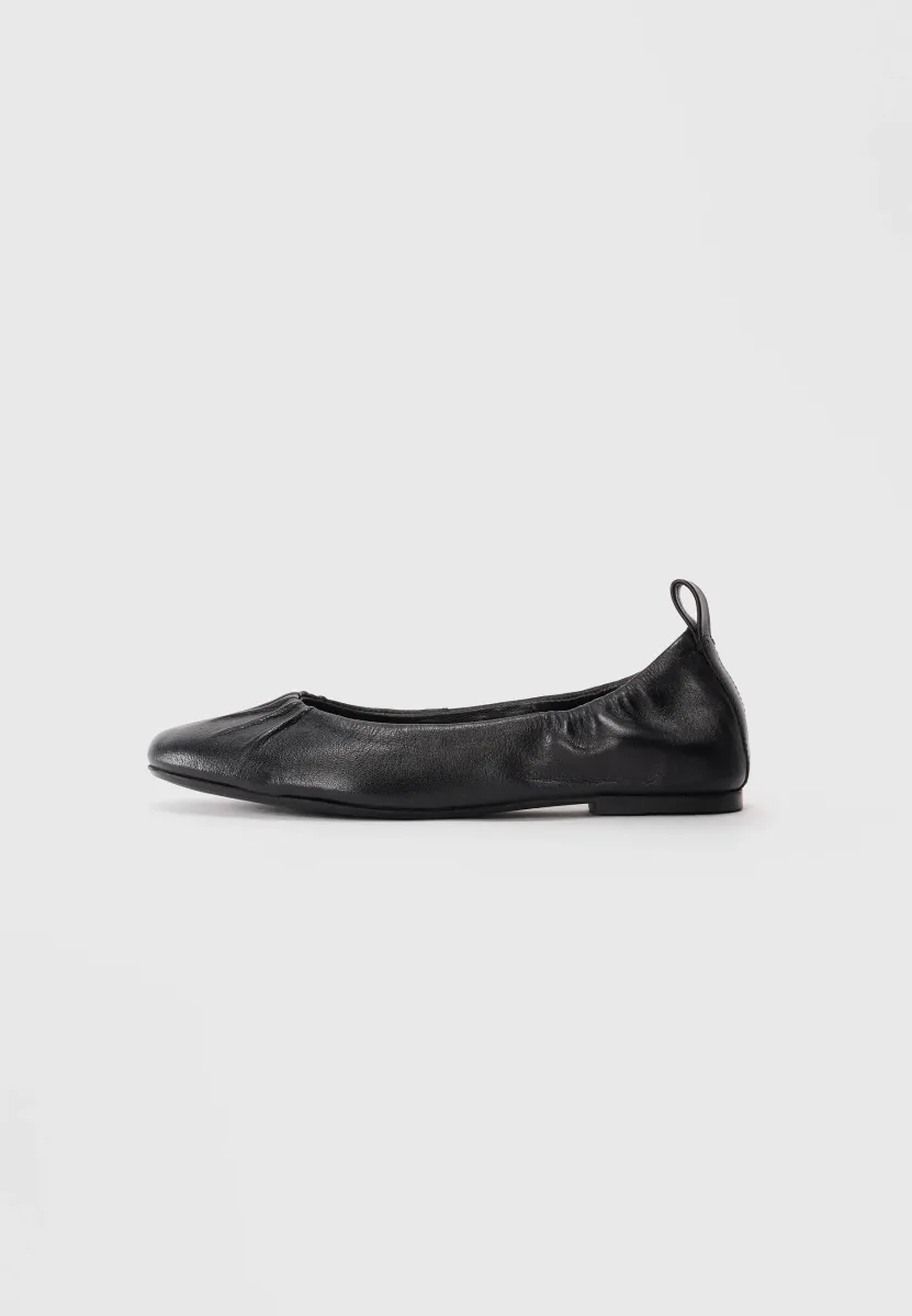 LEATHER - Klassischer Ballerina - black