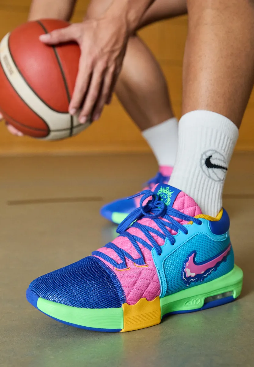 LEBRON WITNESS VIII - Basketballschuh - multi-coloured/baltic blue