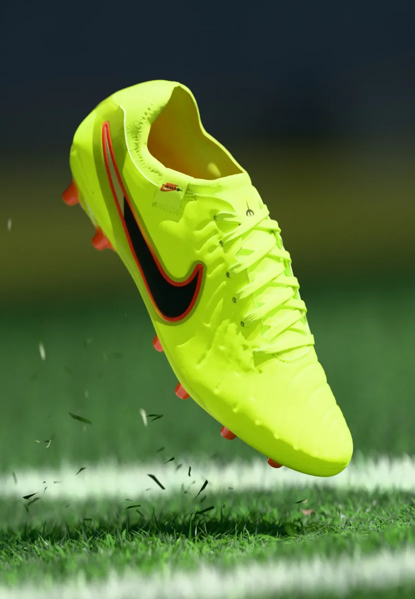 LEGEND 10 PRO AG - Fußballschuhe Kunstrasen - volt/black