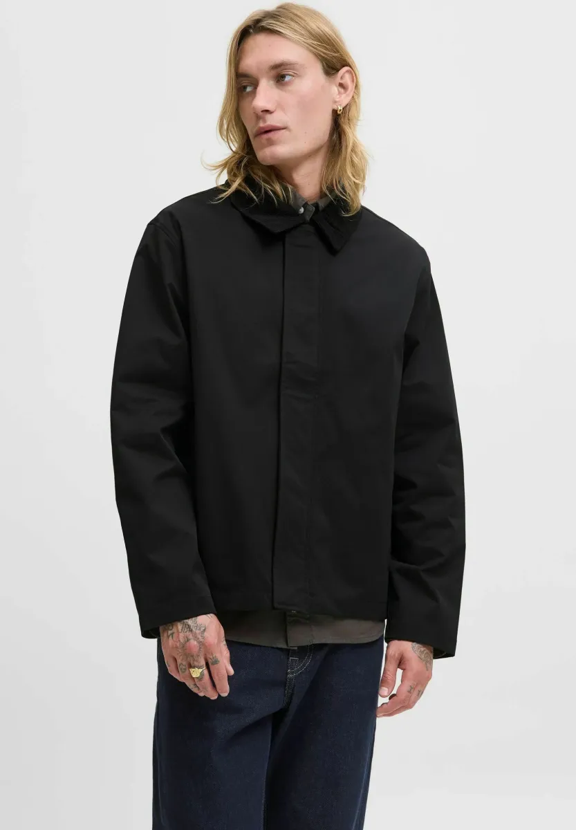 Leichte Jacke - black