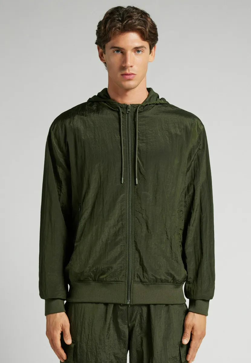 Leichte Jacke - green