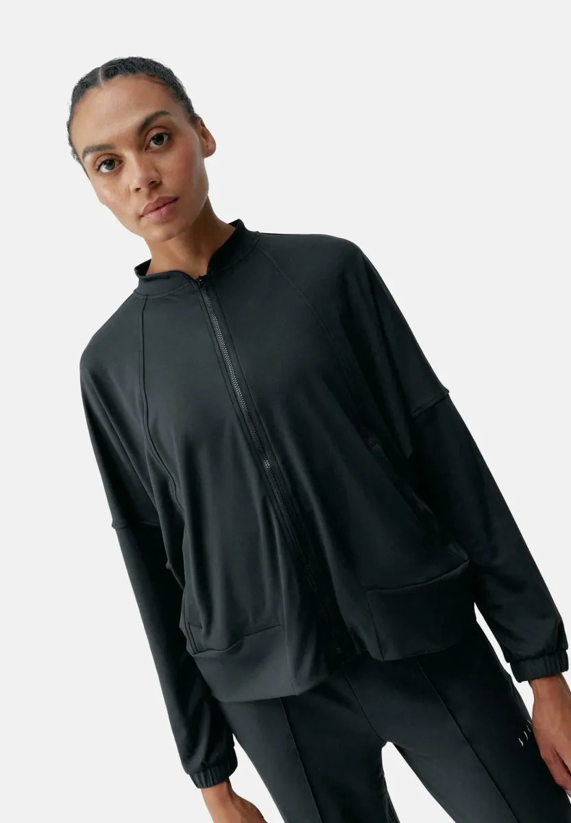 LEILA - Trainingsjacke - black