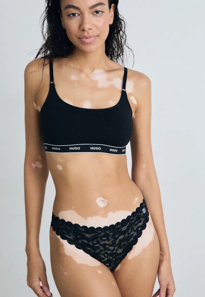 LEO - String - black