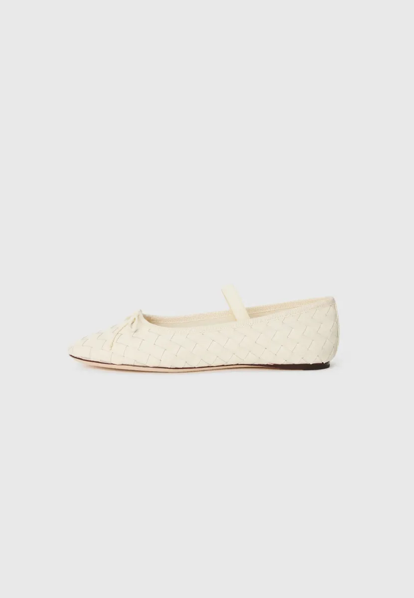 LEONIE - Klassischer Ballerina - cream
