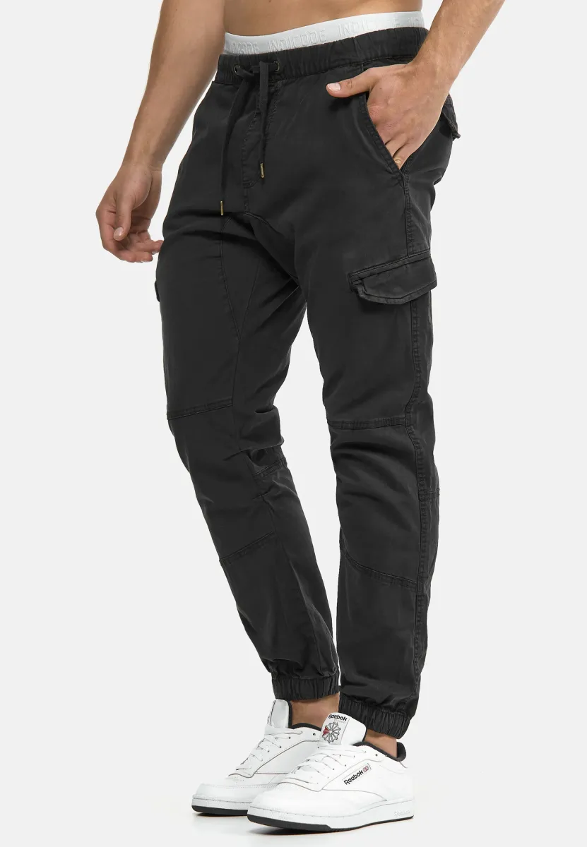 LEVI - Cargohose - black