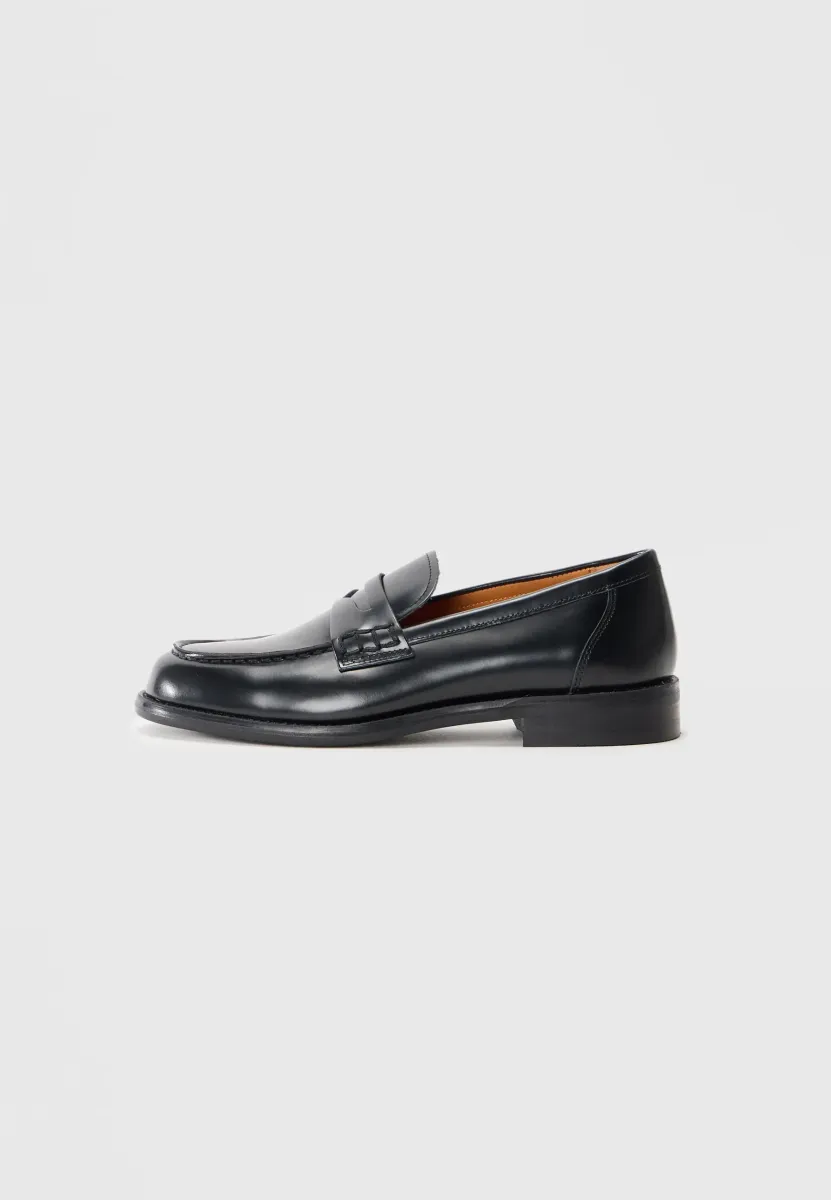 LINN - Slipper - black