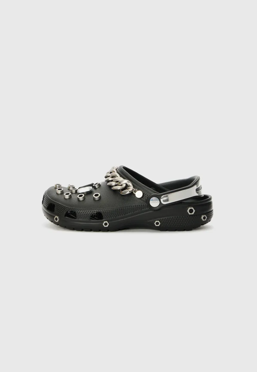 LOUANE X CROCS CLASSIC - Clogs - black/silver-coloured