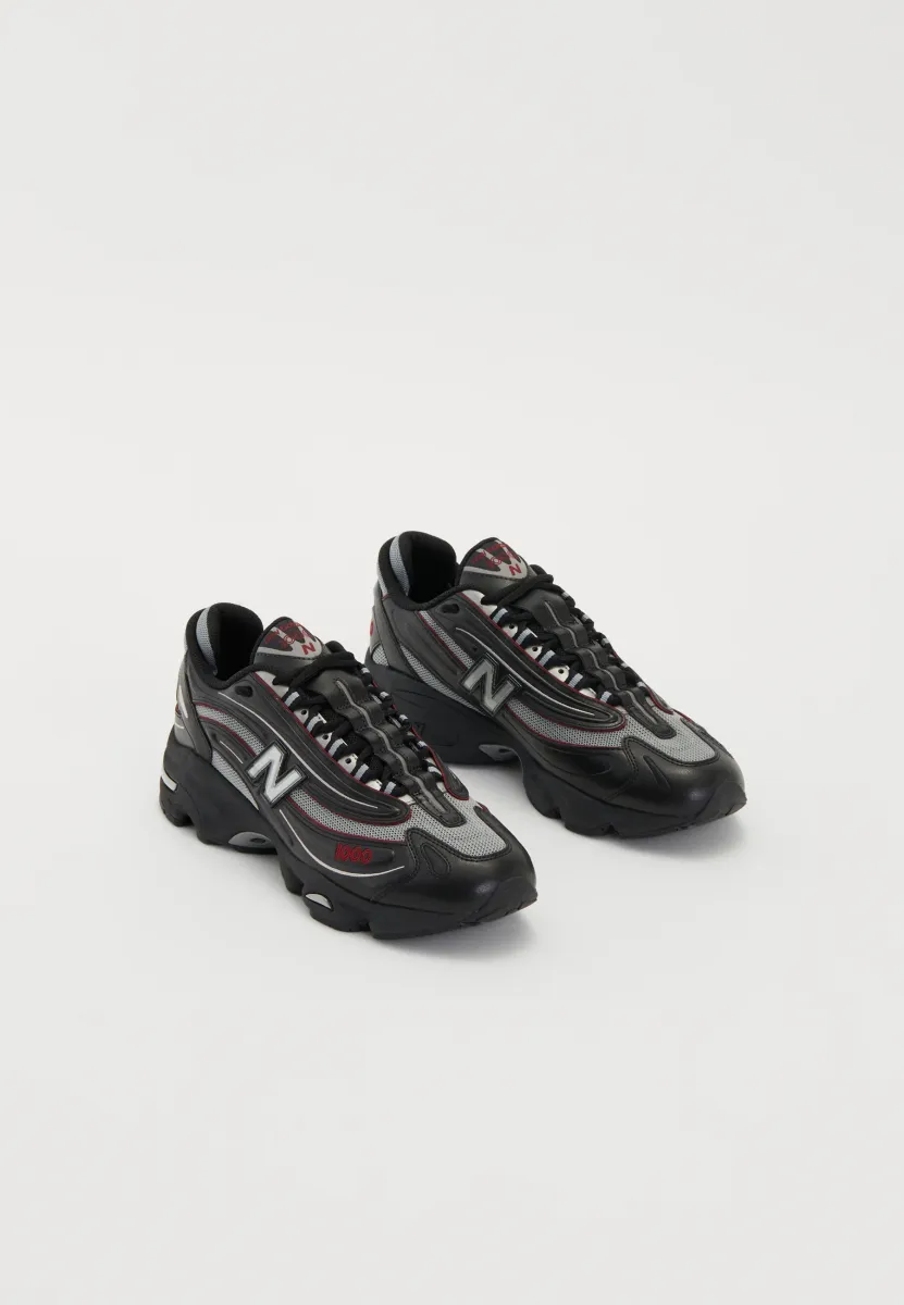 M1000 UNISEX - Sneaker low - black/red