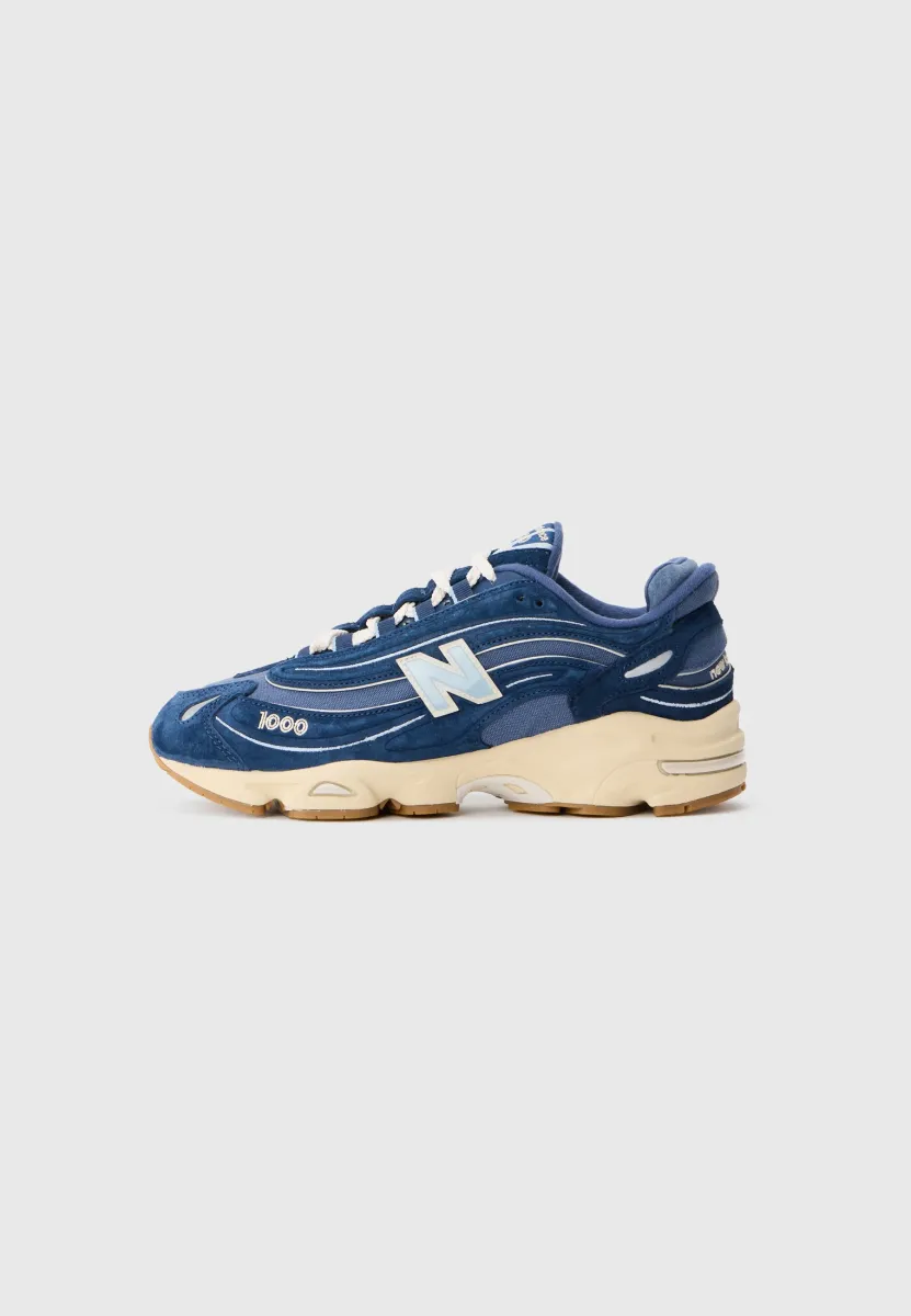 M1000 UNISEX - Sneaker low - navy/off white