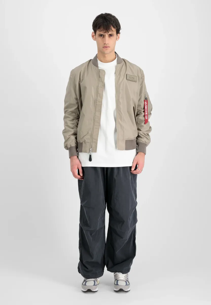 MA-1 - Bomberjacke - vintage sand